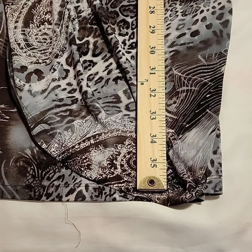 Connected wrap dress. Size 8P. Brown, blue animal print - Picture 4 of 7